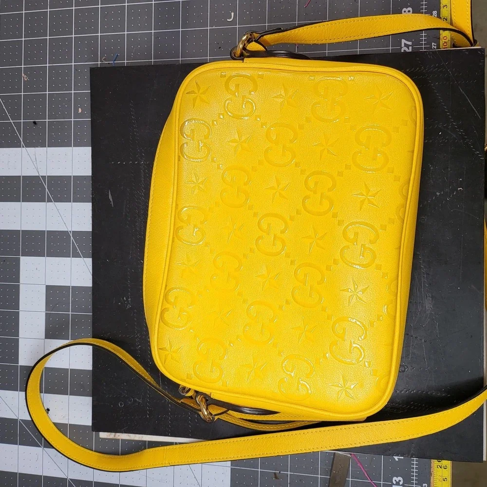 Gucci Womens Interlocking GG Star Crossbody Bag Yellow Size 9"x7"x2"‎ - Picture 5 of 8